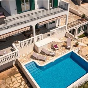 4 Bedroom Villa with Pool near Milna, Brac Island Sleeps 8 